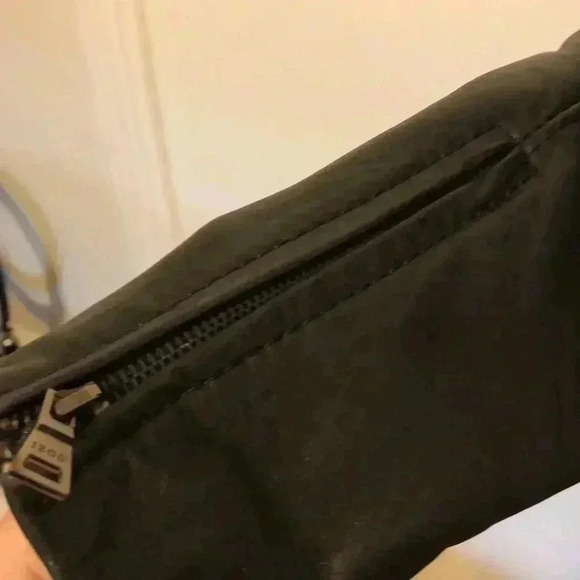 IZOD leather coat with zipper front. - Picture 4 of 12